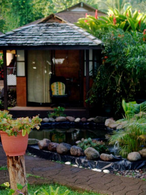 Tauhanihani Village Lodge La Vague Bleue Teahupoo エクステリア 写真